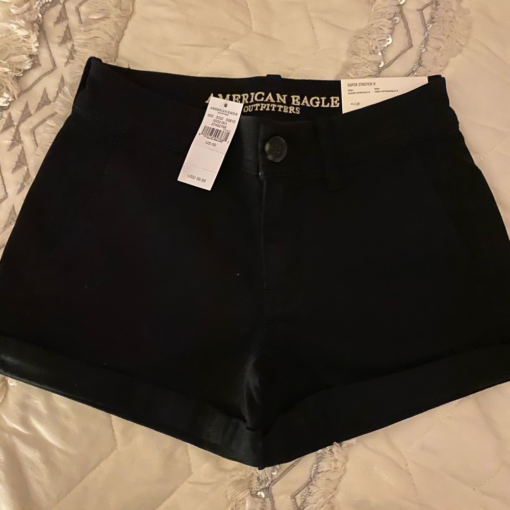 American Eagle Low Rise Midi Black Shorts
